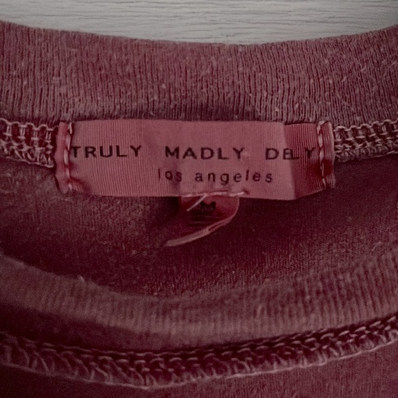 Urban Outfitters Truly Madly Deeply Cut It Out Tee Shirt Washed Pink - Picture 4 of 4